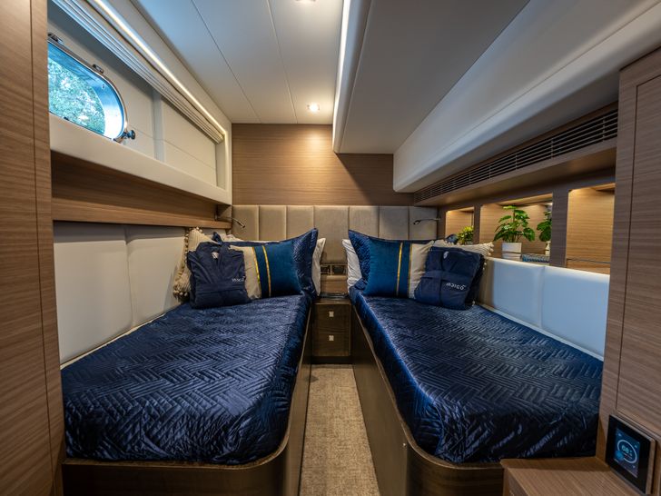 INDIGO Horizon 60 Power Cat - Twin Cabin INDIGO Horizon 60 Power Cat - Twin Cabin