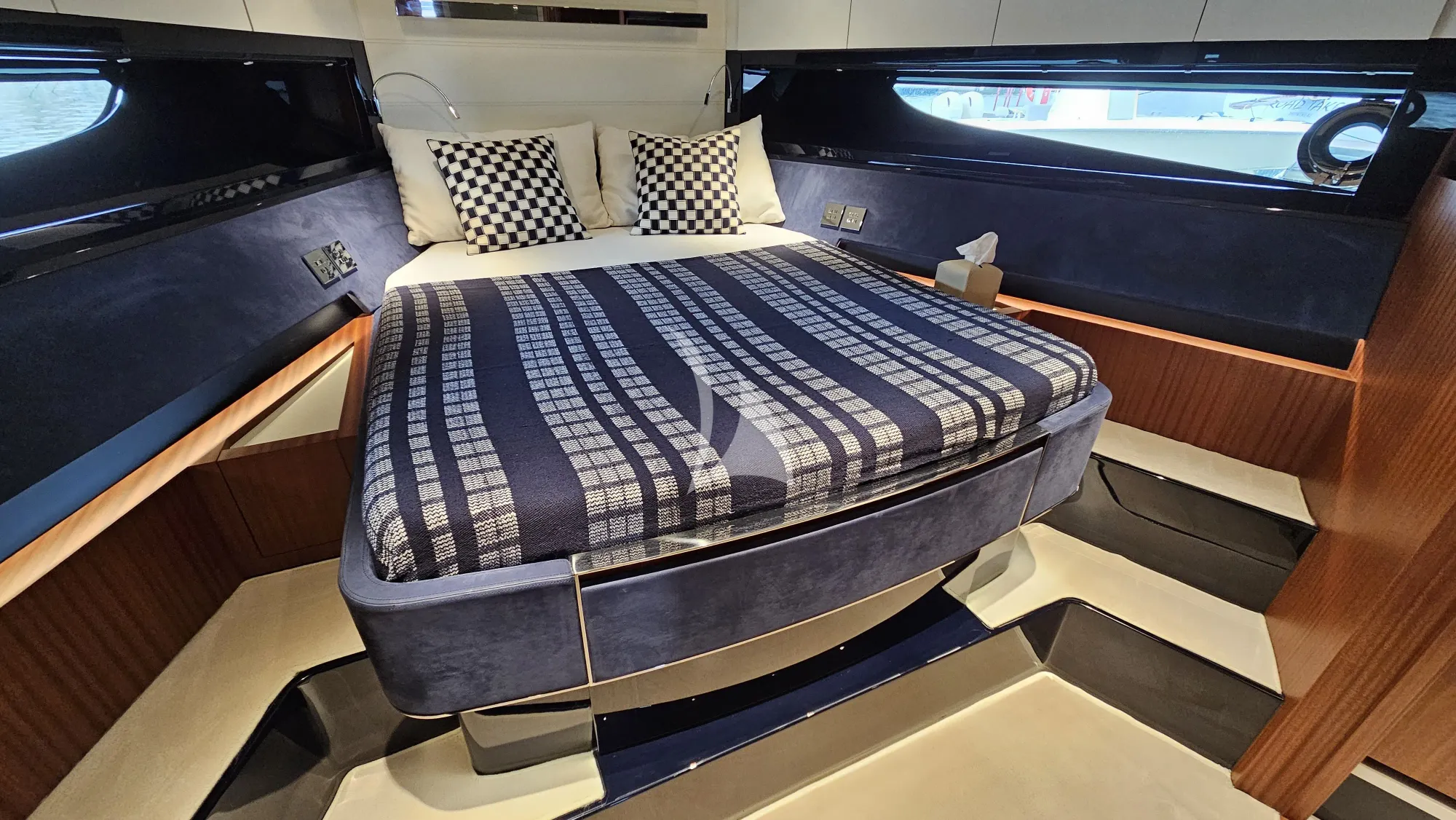Charter Yacht JACK II - Riva 66 - St Tropez - The French Riviera Day Charter Yacht