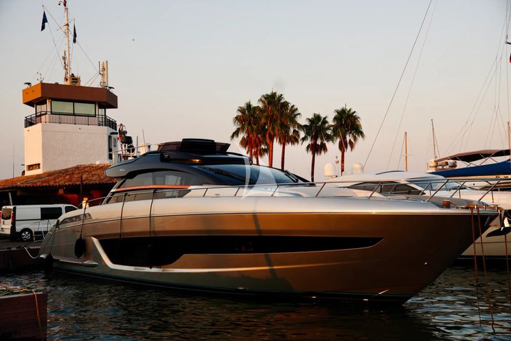 Charter Yacht JACK II - Riva 66 - St Tropez - The French Riviera Day Charter Yacht