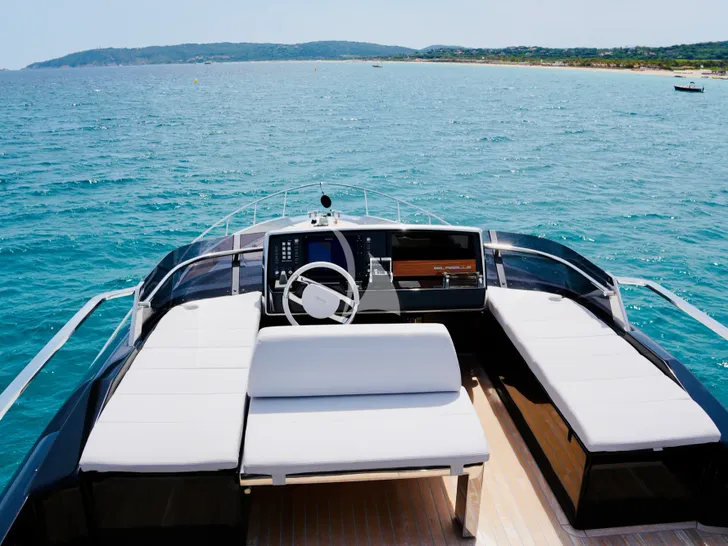 JACK II Riva 66 - upper deck lounge and helm JACK II Riva 66 - upper deck lounge and helm