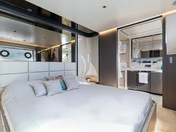 JAG`B Ferretti 960 - VIP cabin 1 JAG`B Ferretti 960 - VIP cabin 1