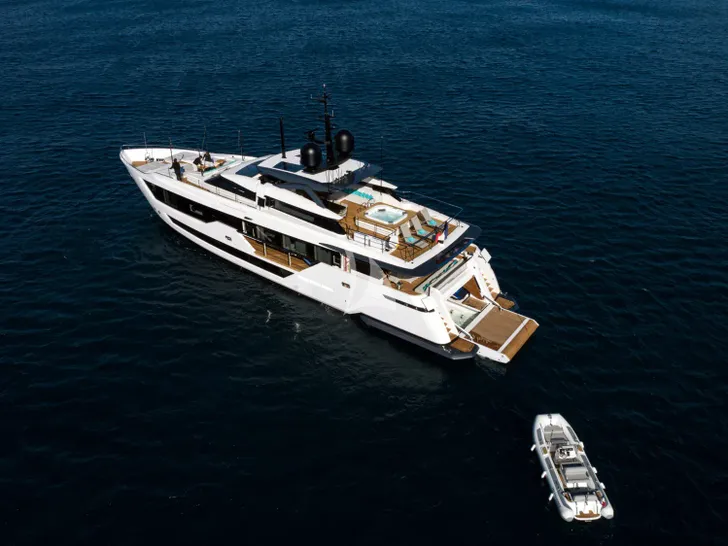 JAG`B Ferretti 960 - anchored with the tender JAG`B Ferretti 960 - anchored with the tender