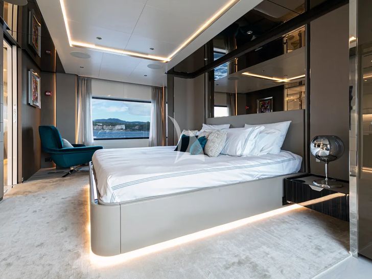 JAG`B Ferretti 960 - master cabin JAG`B Ferretti 960 - master cabin