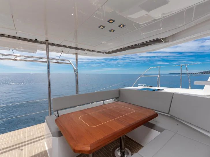 JANI Leopard 42 - aft deck alfresco dining area JANI Leopard 42 - aft deck alfresco dining area