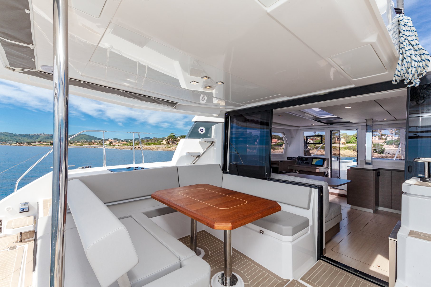 Charter Yacht JANI - Leopard 42 - 3 Cabins - 6 Guests - St Raphael - Cannes - Nice - Antibes - St Tropez - Monaco - French Riviera