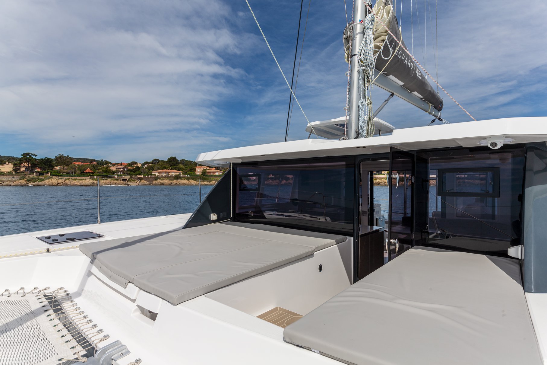 Charter Yacht JANI - Leopard 42 - 3 Cabins - 6 Guests - St Raphael - Cannes - Nice - Antibes - St Tropez - Monaco - French Riviera