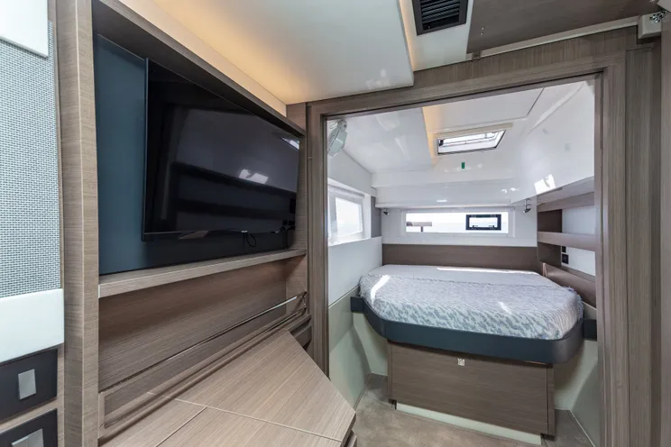 Charter Yacht JANI - Leopard 42 - 3 Cabins - 6 Guests - St Raphael - Cannes - Nice - Antibes - St Tropez - Monaco - French Riviera