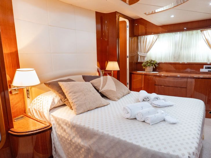 JAUNI Amer VIP Suite JAUNI Amer VIP Suite