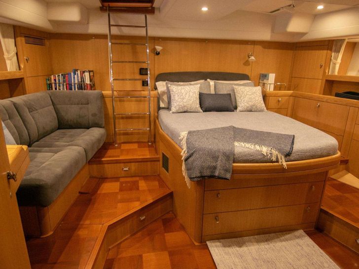 JERSEY GIRL Oyster 655 - master cabin JERSEY GIRL Oyster 655 - master cabin