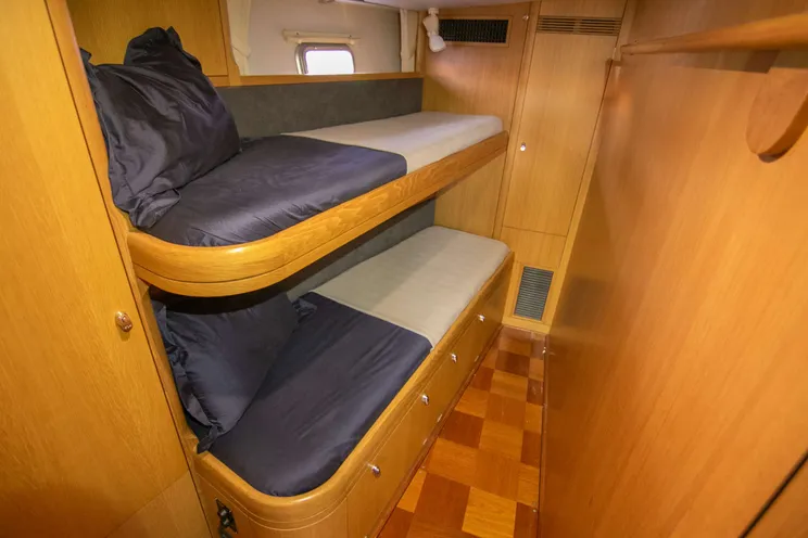 Charter Yacht JERSEY GIRL - Oyster 655 - 2 Cabins - St Martin - St Barths - Leewards - Caribbean