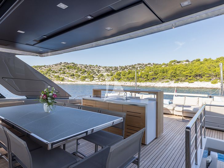 JICJ Sanlorenzo SL96A - flybridge JICJ Sanlorenzo SL96A - flybridge