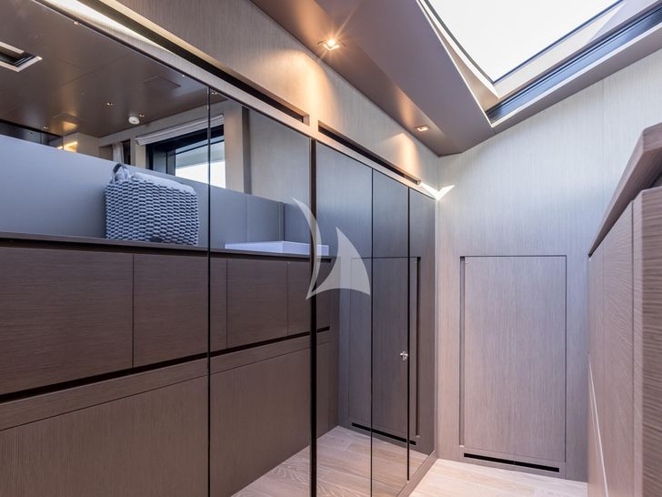 JICJ Sanlorenzo SL96A - walk-in closet JICJ Sanlorenzo SL96A - walk-in closet