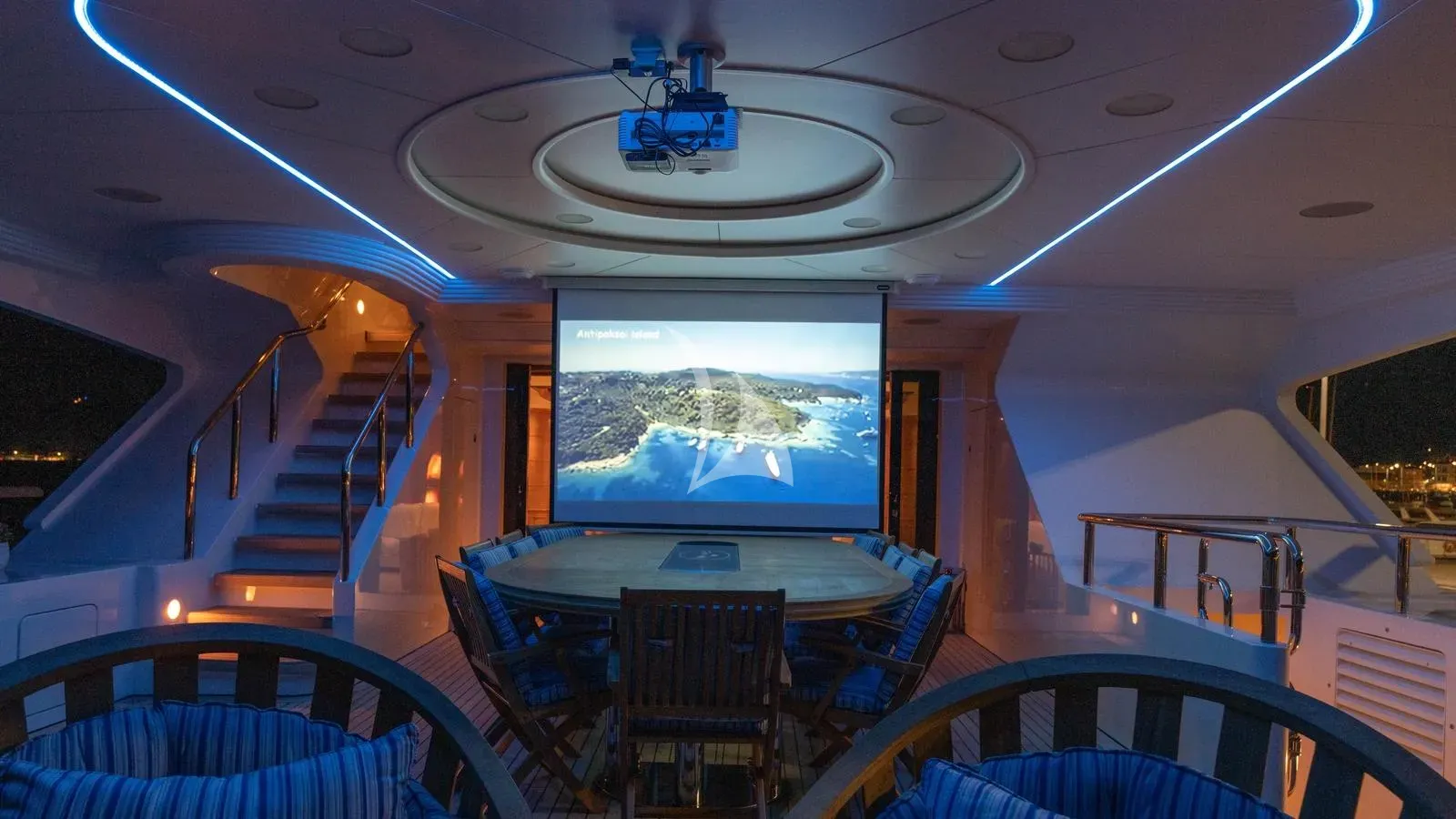 Charter Yacht JO I - Benetti Golden Bay 50m - 6 Cabins - Athens - Mykonos - Paros - Cyclades - Greece