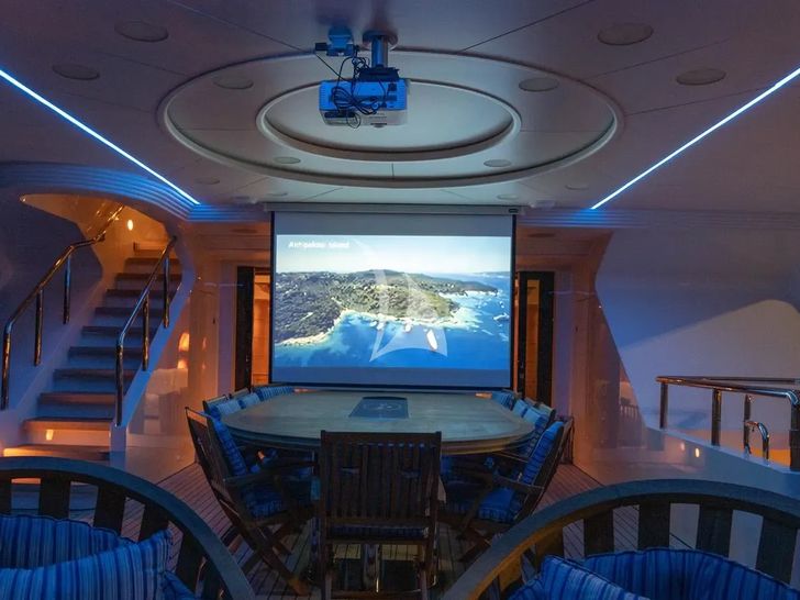 O I Benetti Golden Bay 50m - sky deck cinema O I Benetti Golden Bay 50m - sky deck cinema