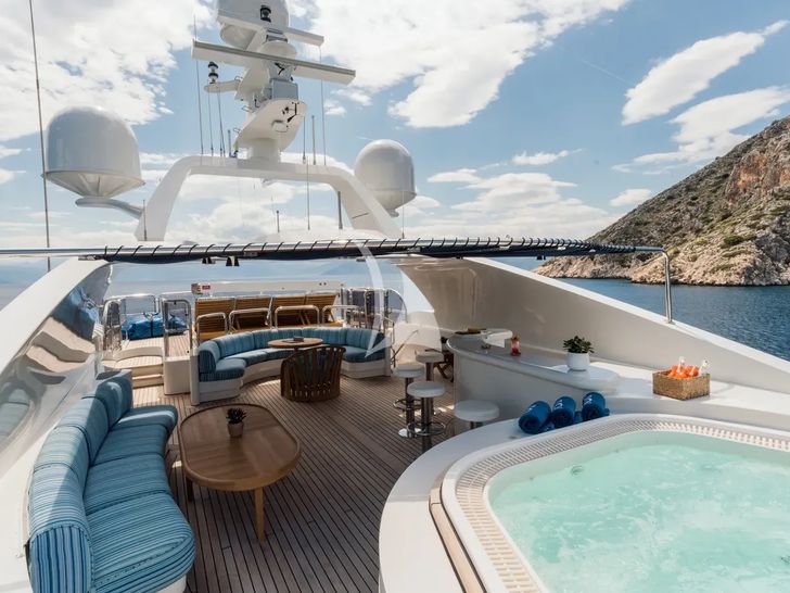 O I Benetti Golden Bay 50m - sundeck O I Benetti Golden Bay 50m - sundeck
