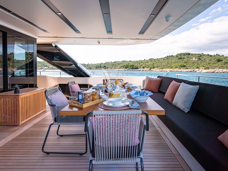JOURNEY Sanlorenzo SL102 - aft lounging and dining area JOURNEY Sanlorenzo SL102 - aft lounging and dining area