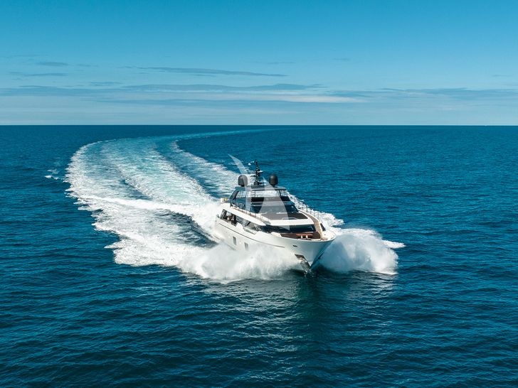 JOURNEY Sanlorenzo SL102 - cruising at full speed JOURNEY Sanlorenzo SL102 - cruising at full speed