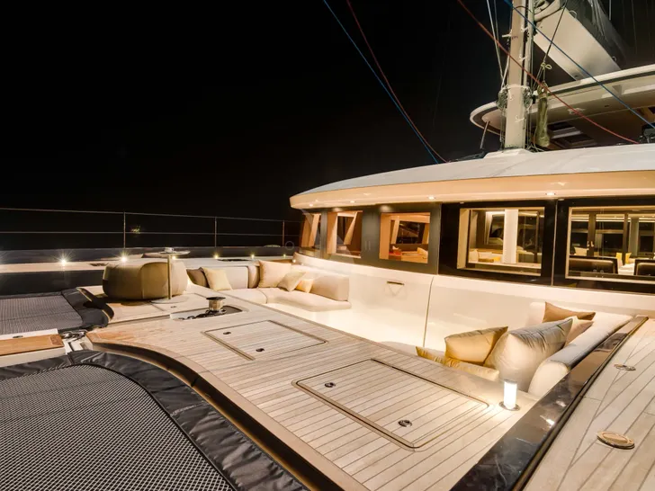 J. SPARROW Lagoon Seventy 7 - foredeck at night J. SPARROW Lagoon Seventy 7 - foredeck at night