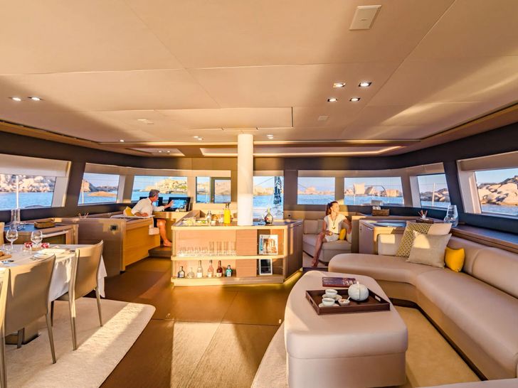 J. SPARROW Lagoon Seventy 7 - saloon J. SPARROW Lagoon Seventy 7 - saloon