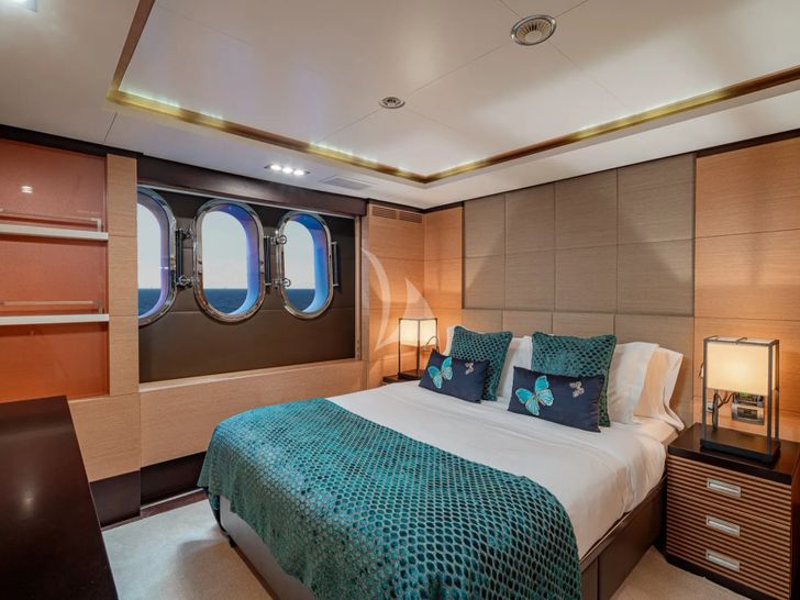 JUSTA DELIA Benetti Vision 145 - VIP cabin 1 JUSTA DELIA Benetti Vision 145 - VIP cabin 1