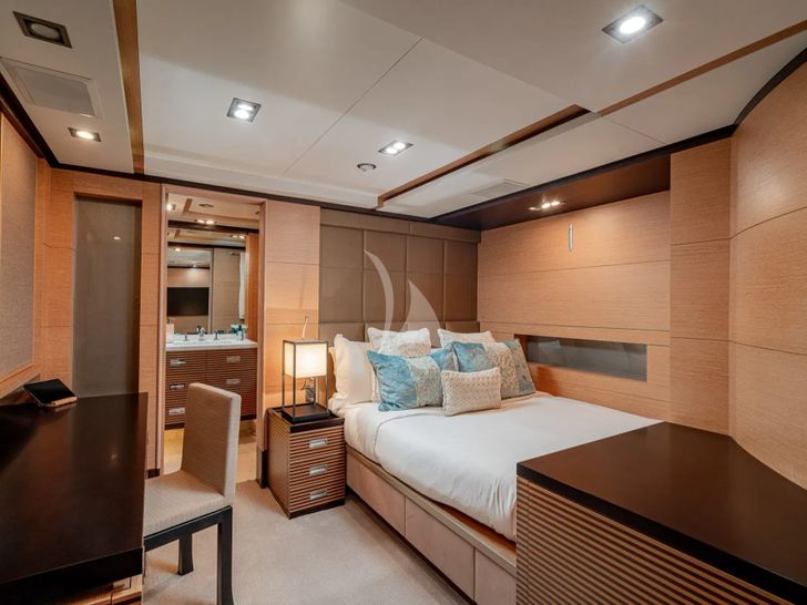JUSTA DELIA Benetti Vision 145 - VIP cabin 3 JUSTA DELIA Benetti Vision 145 - VIP cabin 3