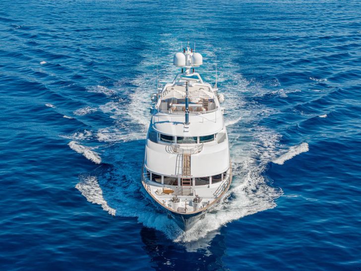 JUSTA DELIA Benetti Vision 145 - cruising bow view JUSTA DELIA Benetti Vision 145 - cruising bow view