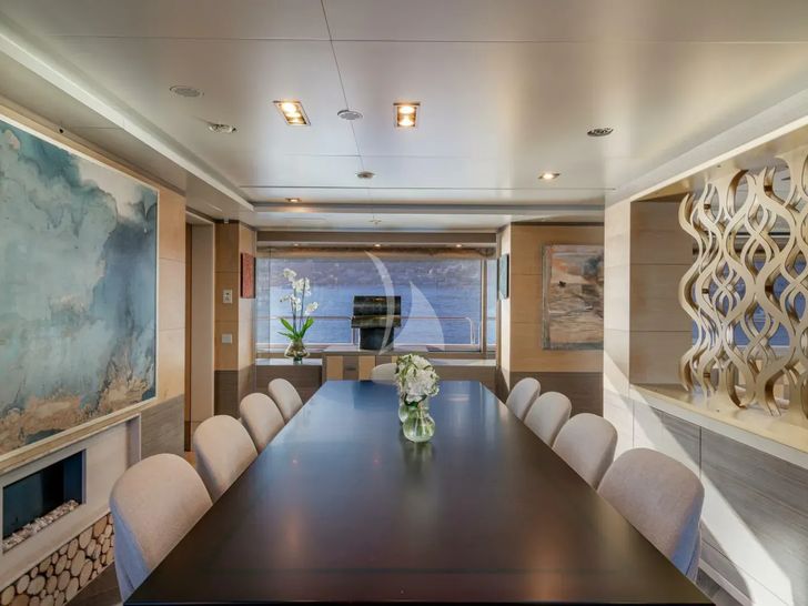 JUSTA DELIA Benetti Vision 145 - main dining table JUSTA DELIA Benetti Vision 145 - main dining table