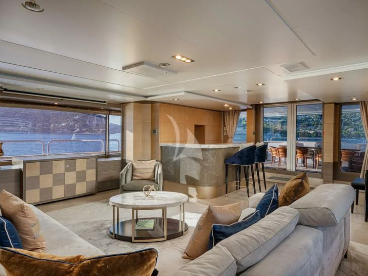 JUSTA DELIA Benetti Vision 145 - main saloon JUSTA DELIA Benetti Vision 145 - main saloon