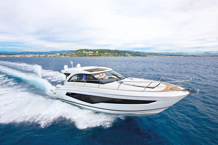 Charter Yacht JEANNEAU LEADER 46 - St Tropez Day Charter Yacht - Cannes - Monaco - Nice - Antibes