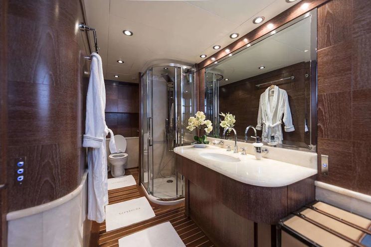 Charter Yacht KALIMERA - Cantieri di Pisa 31m - 5 Cabins - Athens - Mykonos - Paros - Cyclades - Greece