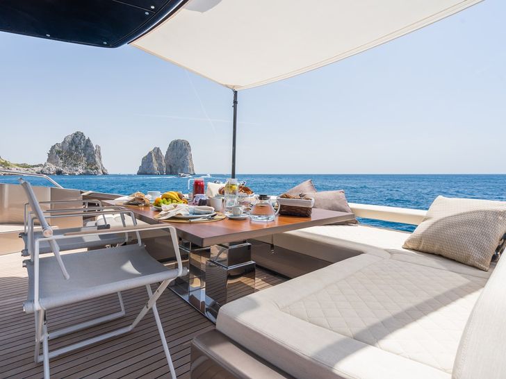 KAR Riva Folgore 88 - aft deck alfresco dining area KAR Riva Folgore 88 - aft deck alfresco dining area