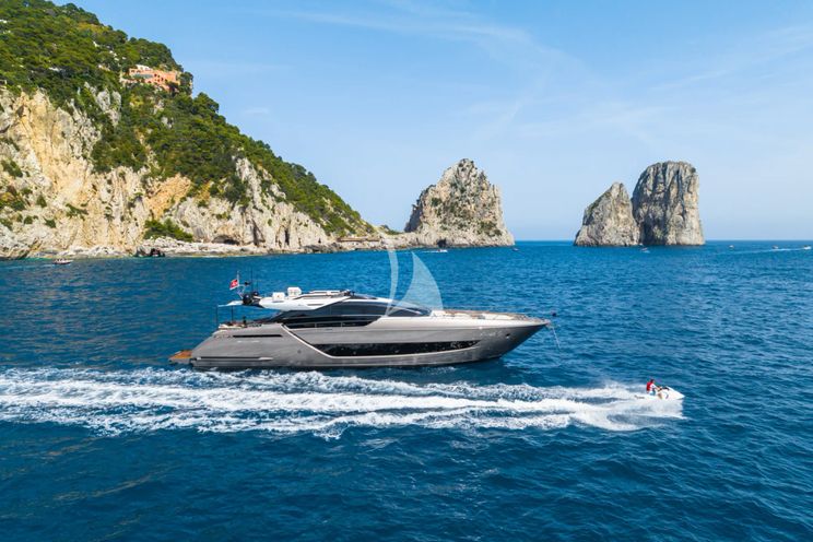 Charter Yacht KAR - Riva Folgore 88 - 4 Cabins - Salerno - Sorrento - Amalfi Coast - Italy
