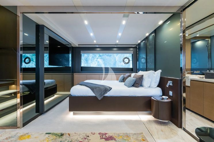 Charter Yacht KAR - Riva Folgore 88 - 4 Cabins - Salerno - Sorrento - Amalfi Coast - Italy