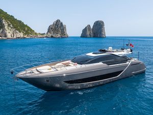 KAR - Riva Folgore 88 - 4 Cabins - Salerno - Sorrento - Amalfi Coast - Italy KAR - Riva Folgore 88 - 4 Cabins - Salerno - Sorrento - Amalfi Coast - Italy