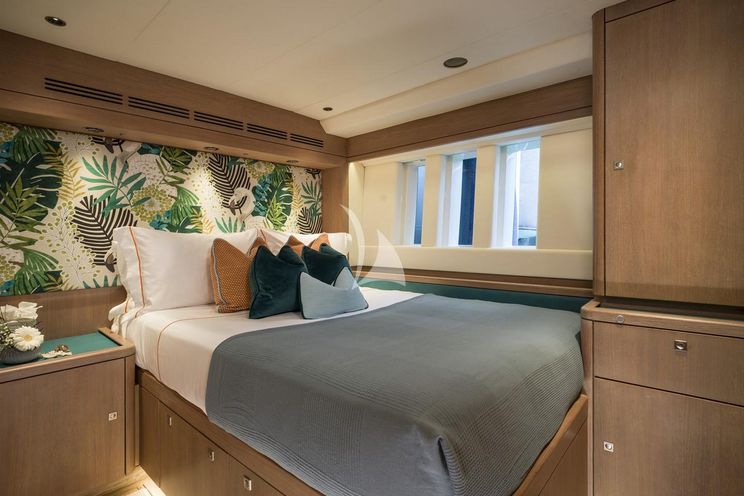 Charter Yacht KARIBU - Oyster 885 - 4 Cabins - Split - Dubrovnik - Hvar - Croatia