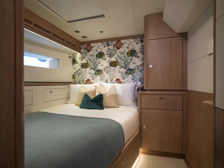 KARIBU Oyster 885 - double cabin KARIBU Oyster 885 - double cabin