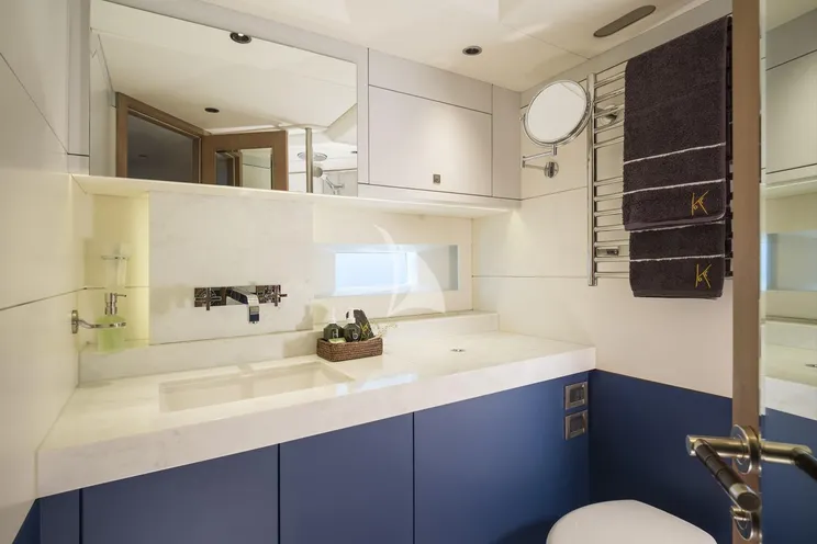 Charter Yacht KARIBU - Oyster 885 - 4 Cabins - Split - Dubrovnik - Hvar - Croatia