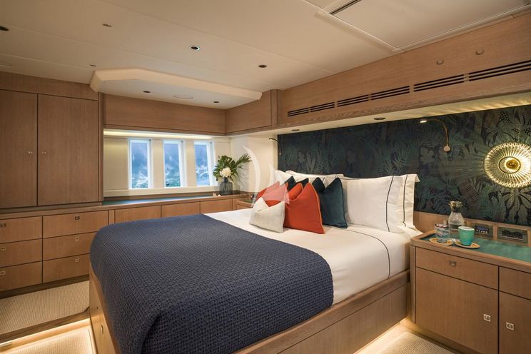 Charter Yacht KARIBU - Oyster 885 - 4 Cabins - Split - Dubrovnik - Hvar - Croatia