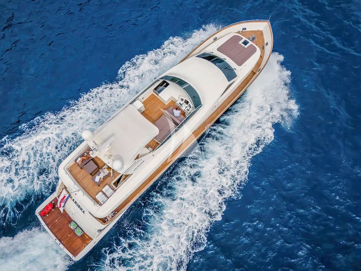 KARISMA Canados 86 - cruising top aerial shot KARISMA Canados 86 - cruising top aerial shot