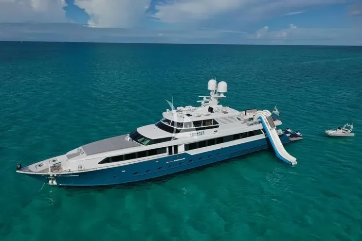 Charter Yacht KASHMIR - Splendor 133 - 6 Cabins - Nassau - Staniel Cay - Exumas - Bahamas