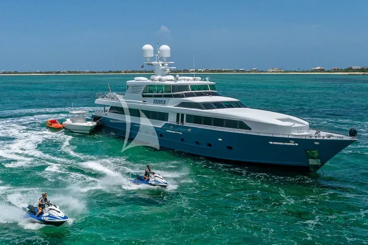 Charter Yacht KASHMIR - Splendor 133 - 6 Cabins - Nassau - Staniel Cay - Exumas - Bahamas