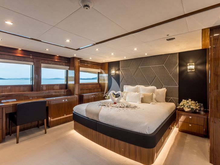 KATARIINA 37m Sunseeker Master 1 KATARIINA 37m Sunseeker Master 1