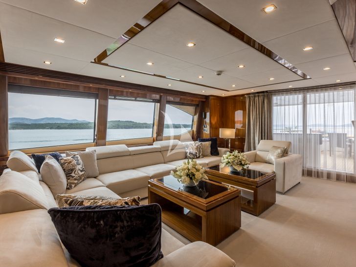 KATARIINA 37m Sunseeker Skylounge 1 KATARIINA 37m Sunseeker Skylounge 1