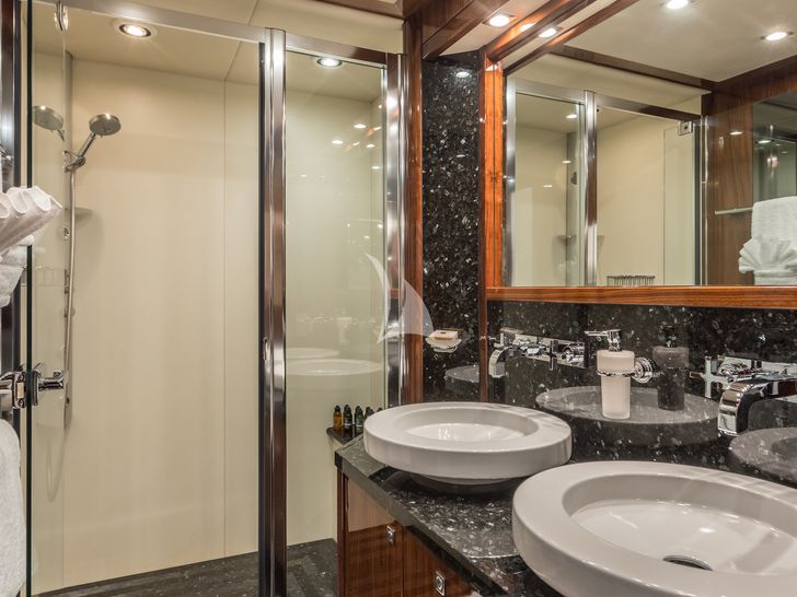 KATARIINA 37m Sunseeker VIP 2 Ensuite KATARIINA 37m Sunseeker VIP 2 Ensuite