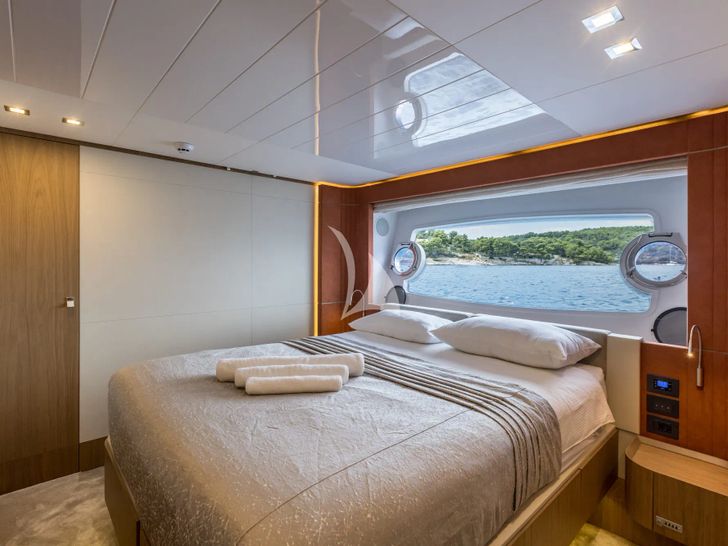 KATARIINA XO Ferretti 960 - VIP cabin 1 KATARIINA XO Ferretti 960 - VIP cabin 1