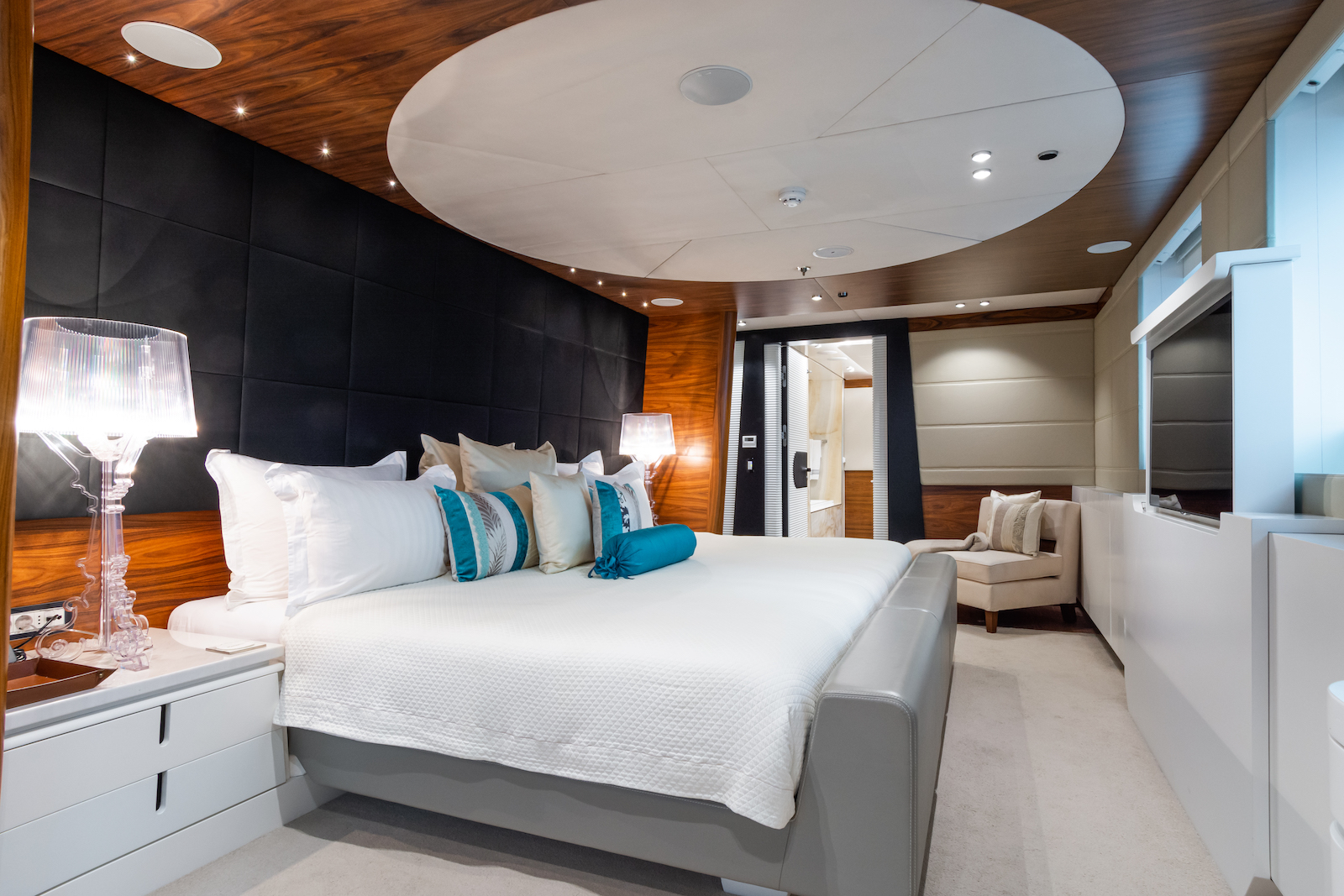 KATINA Brodosplit 60m - VIP cabin 1