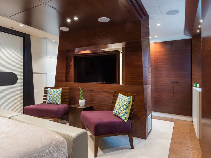 KATINA Brodosplit 60m - master cbain TV lounge KATINA Brodosplit 60m - master cbain TV lounge