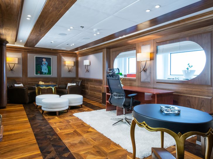 KATINA Brodosplit 60m - office KATINA Brodosplit 60m - office