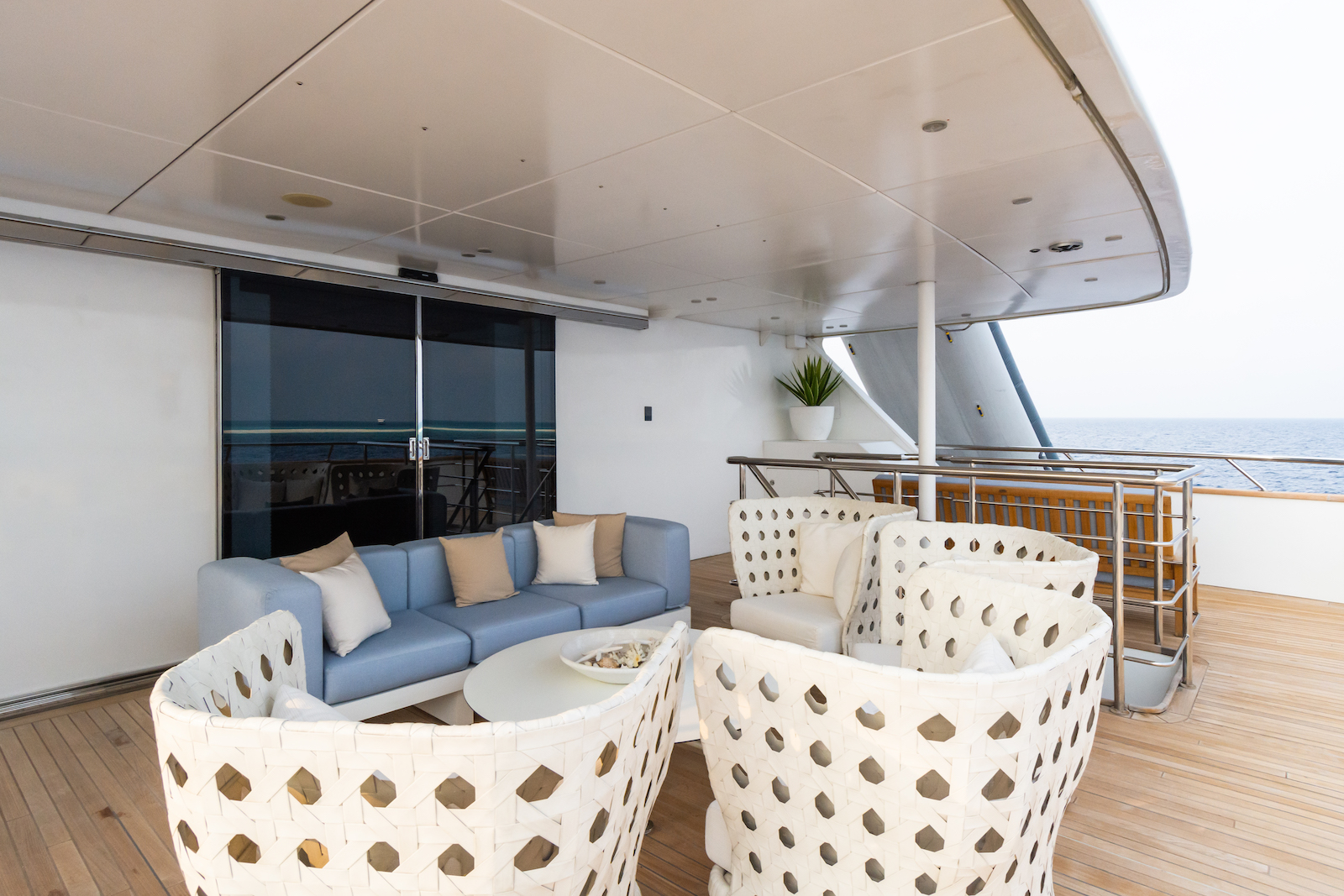 KATINA Brodosplit 60m - another alfresco lounge