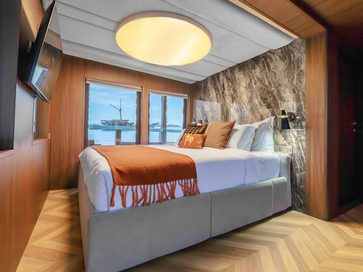 KAYRA Phinisi 38m - VIP cabin 1 KAYRA Phinisi 38m - VIP cabin 1